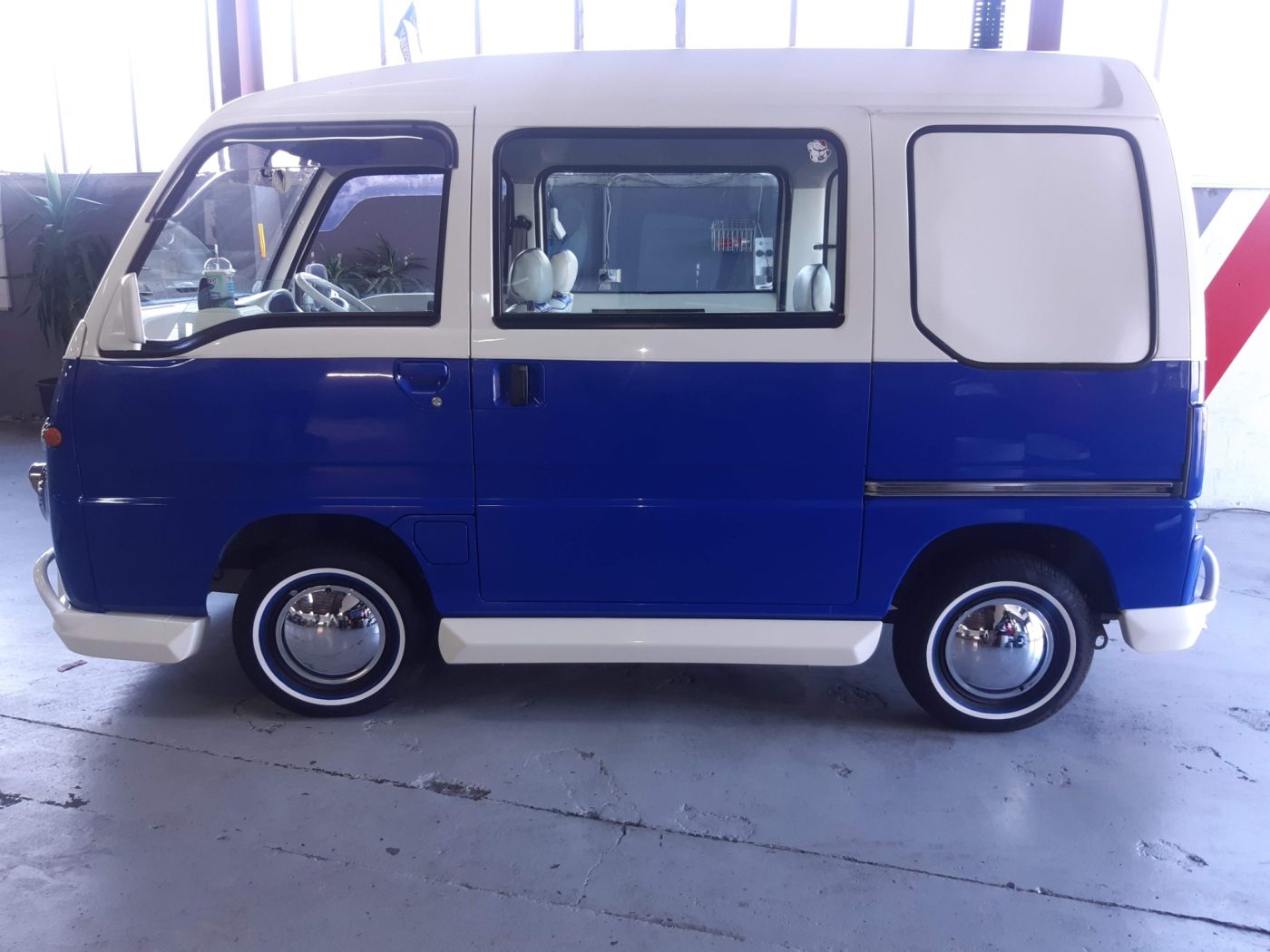 Subaru Sambar 13mm Whitewalls