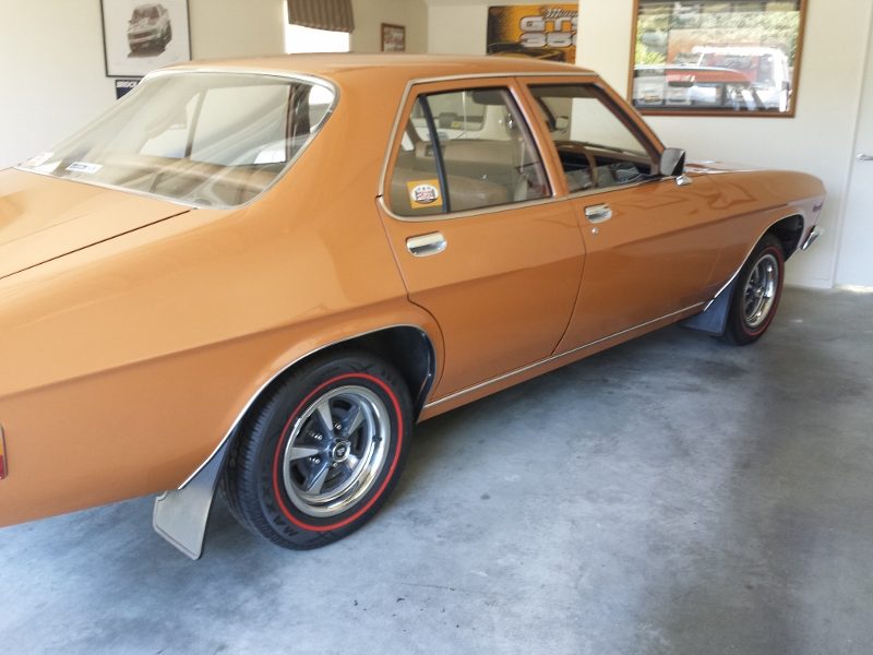 Holden HQ Premier 9mm Redwalls