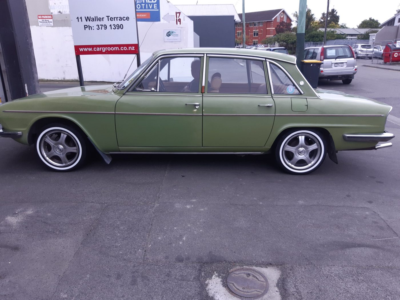 Triumph 19mm Whitewalls