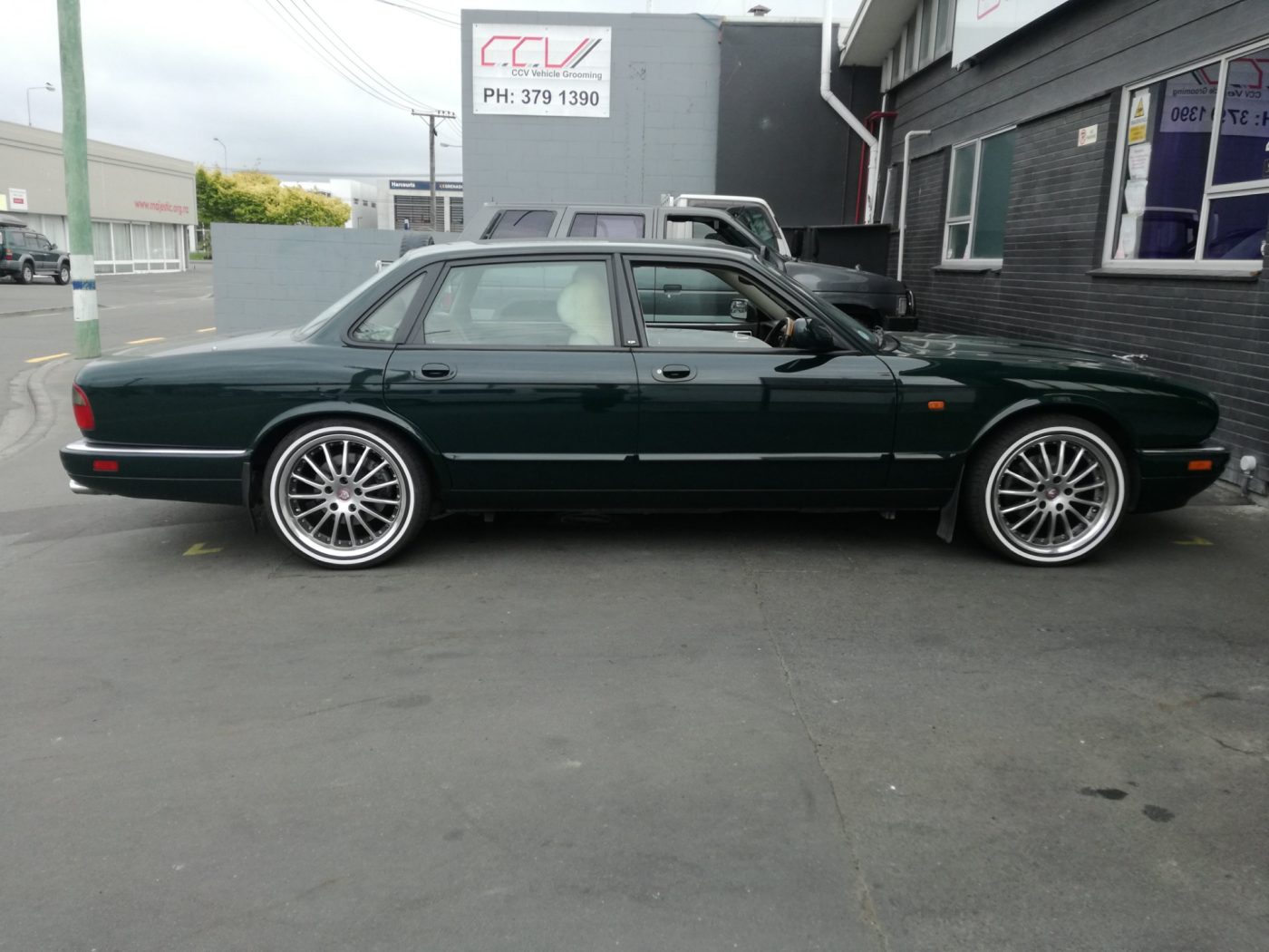 Jaguar 13mm Whitewalls