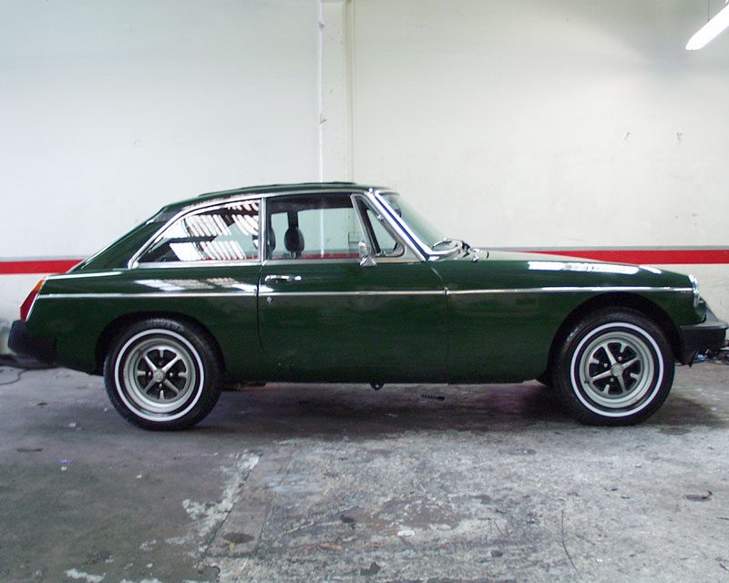 MGB GT 13mm Whitewalls