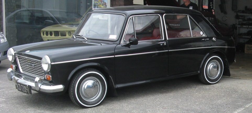 Austin 1300 13mm Whitewalls