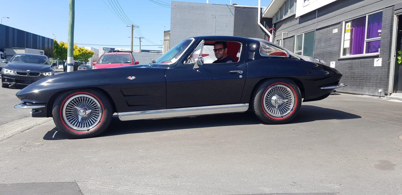 Chevrolet Corvette Stingray 9mm Redwalls