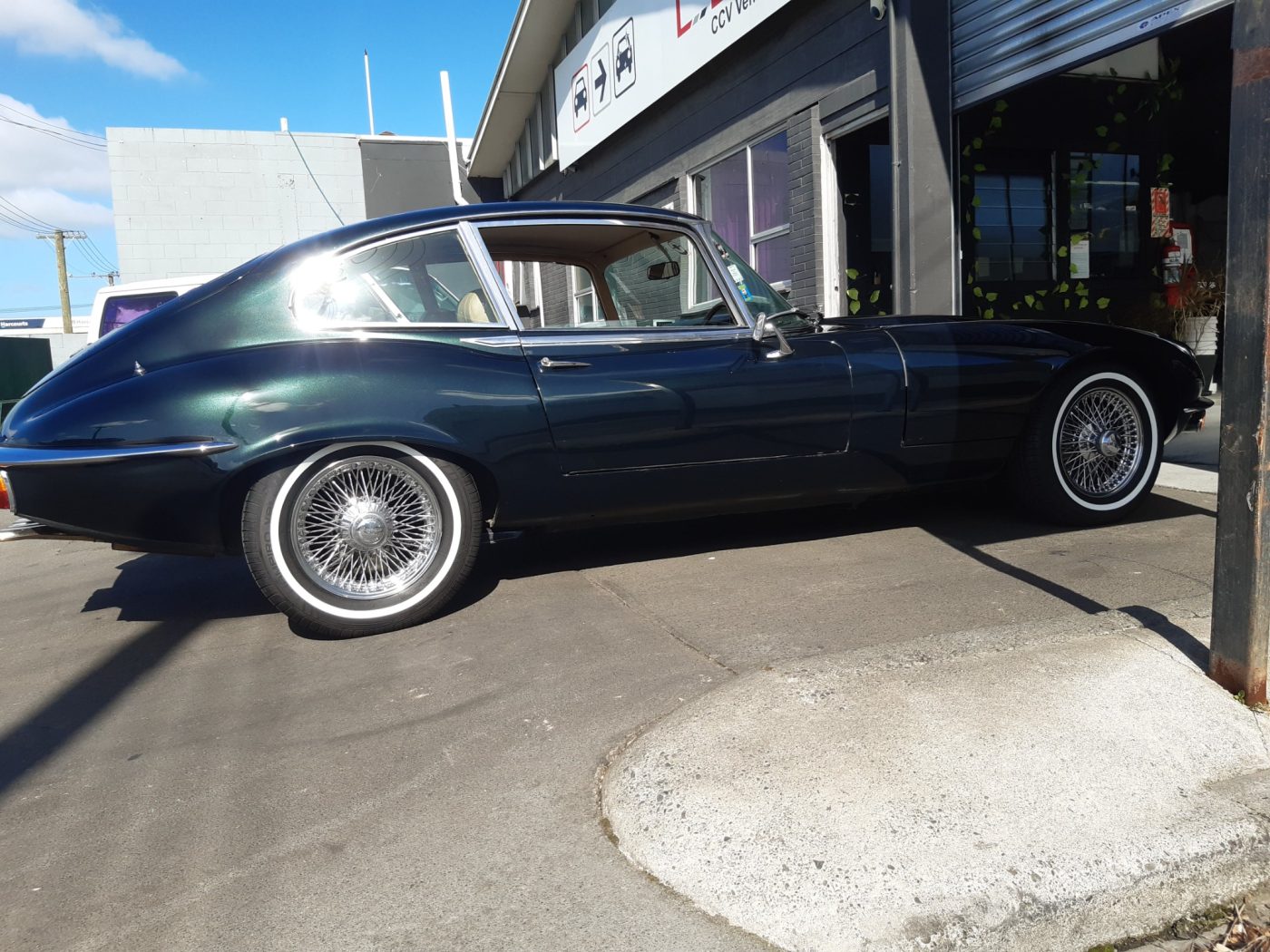 Jaguar E-Type 13mm Whitewalls