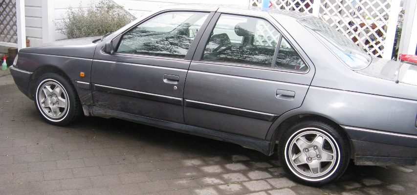 Peugeot 405 13mm Whitewalls