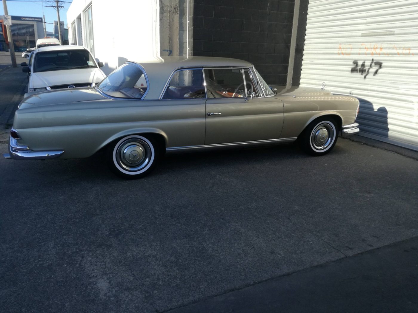 Mercedes Benz 27mm Whitewalls