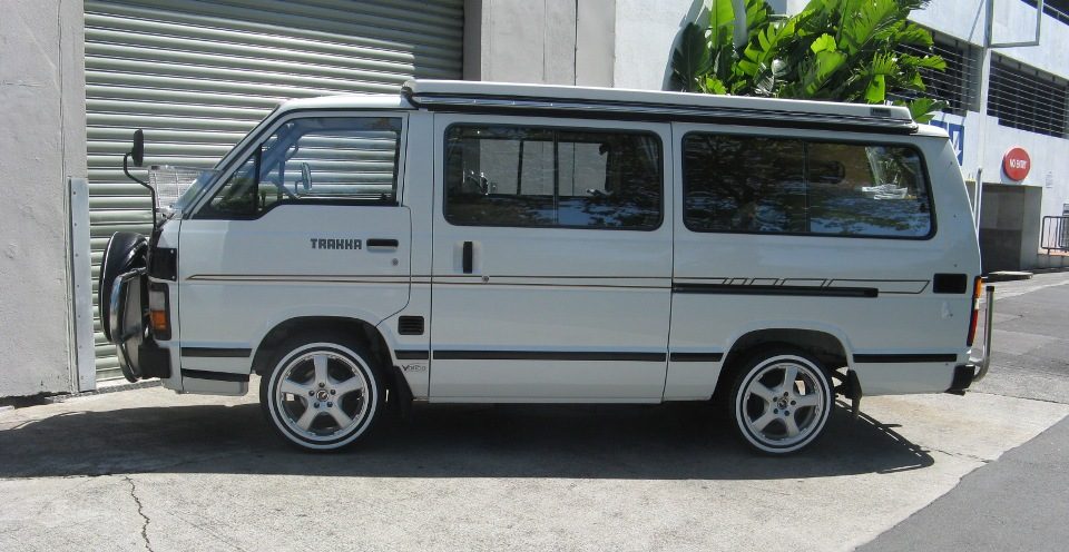 Toyota HiAce Trakka Campervan 27mm Whitewalls