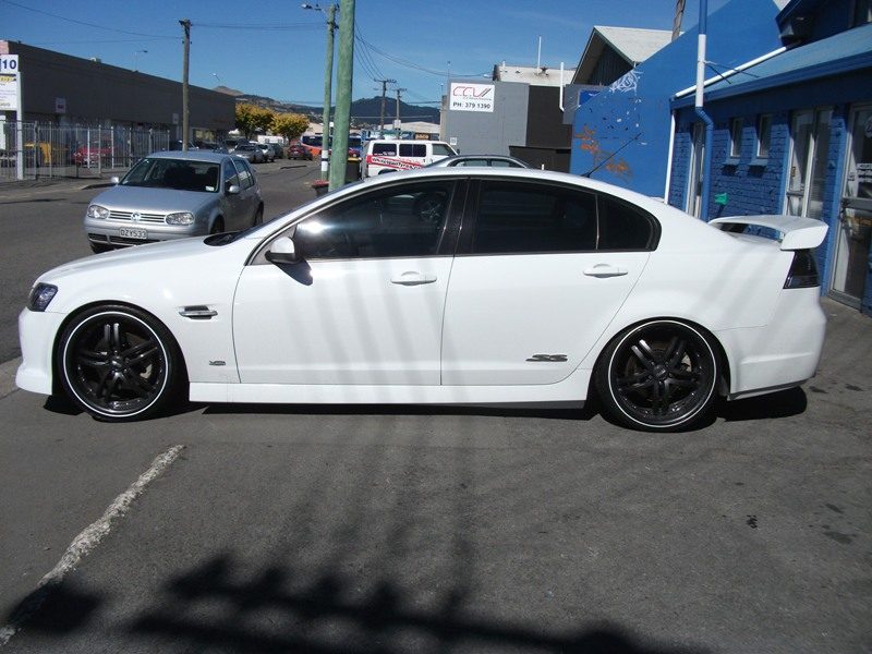 Holden VE SS Commodore 9mm Whitewalls