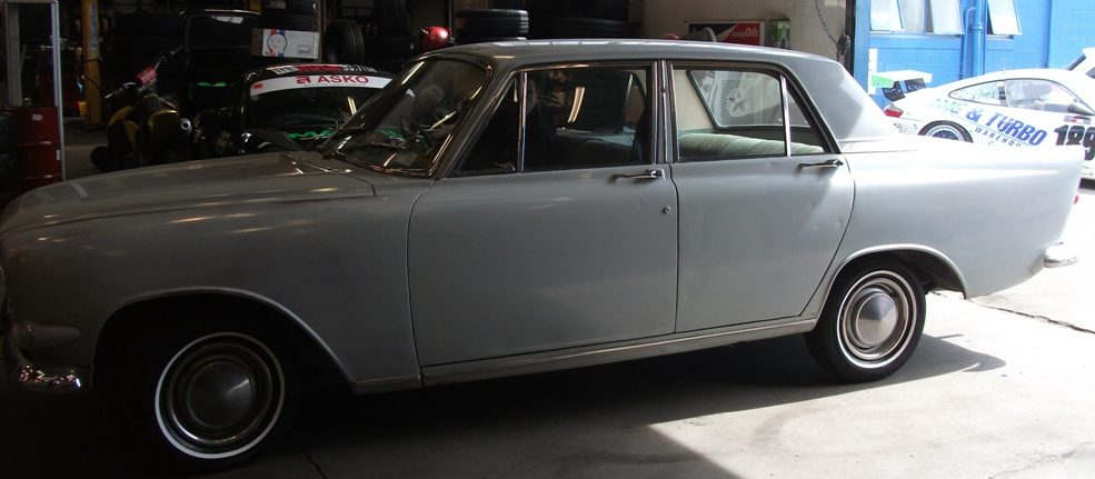 Ford Zephyr 13mm Whitewalls