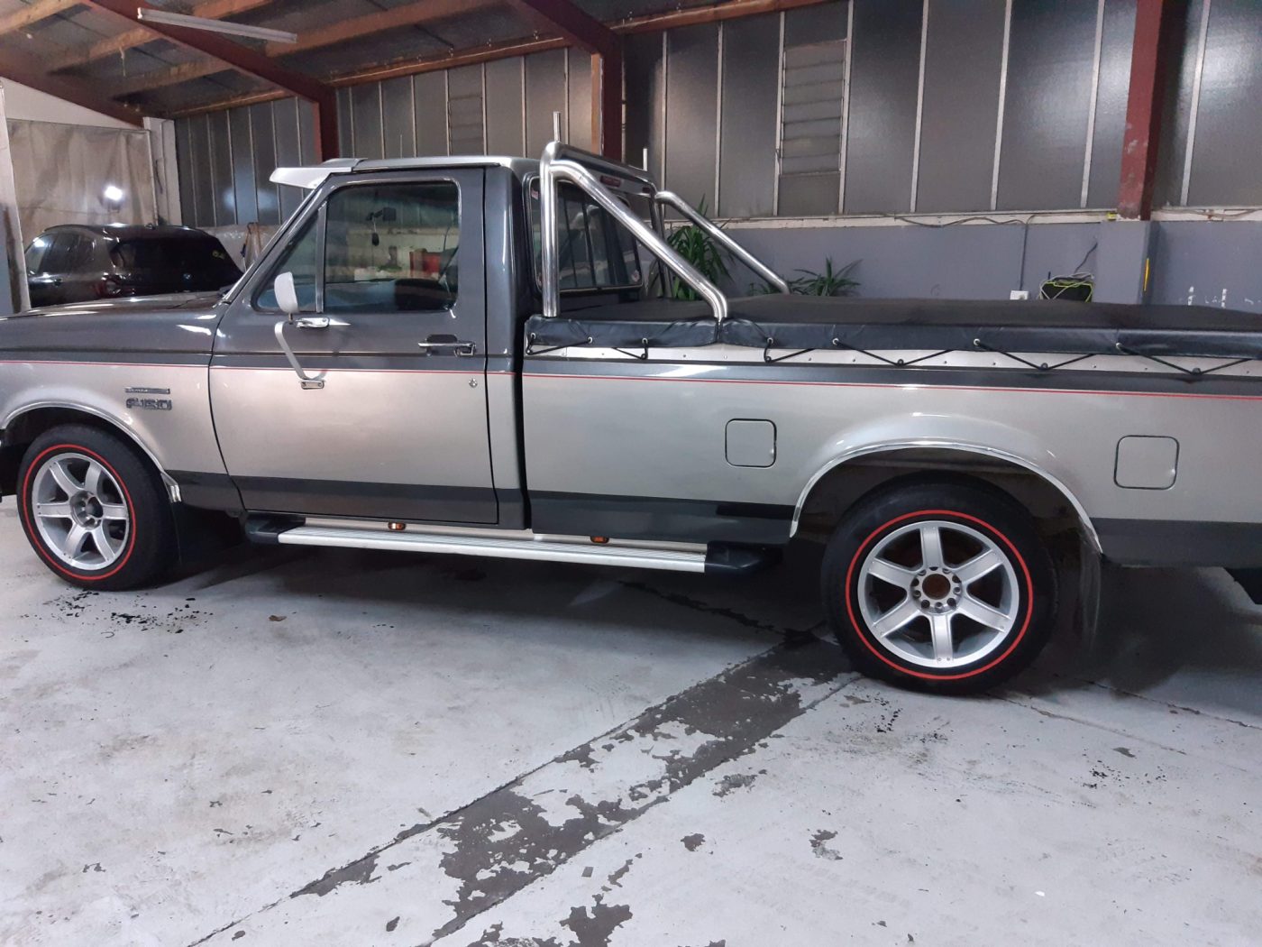 Ford F150 9mm Redwalls