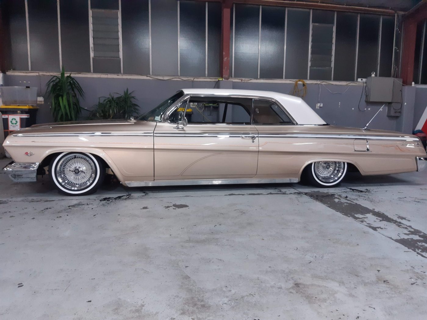 Chevrolet Impala 19mm Whitewalls