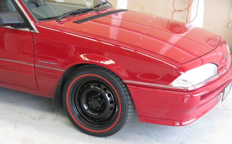 Holden Commodore 9mm Redwalls