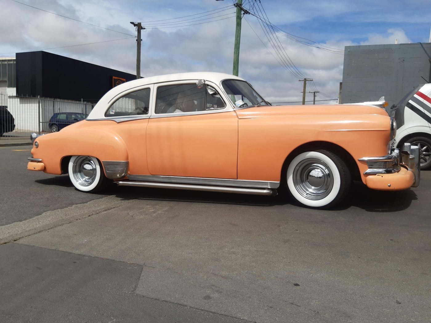 Chevrolet Styleline Deluxe Customwidth Whitewalls
