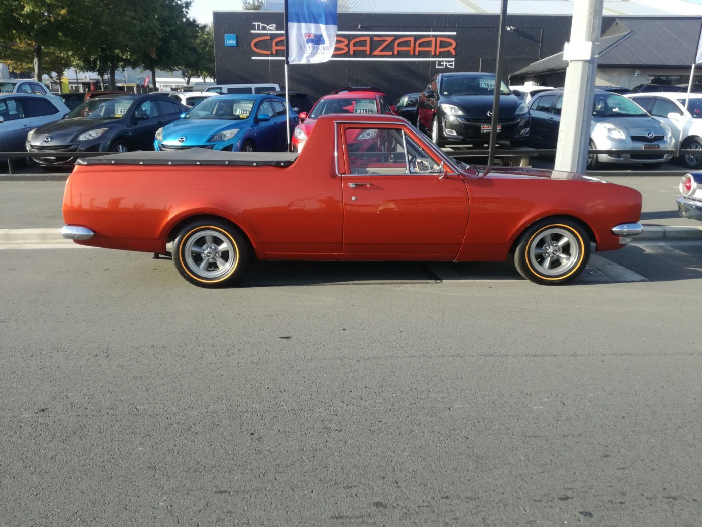 Holden Ute Orangewalls