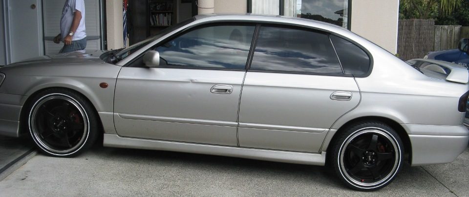 Subaru Legacy Sedan 9mm Whitwalls